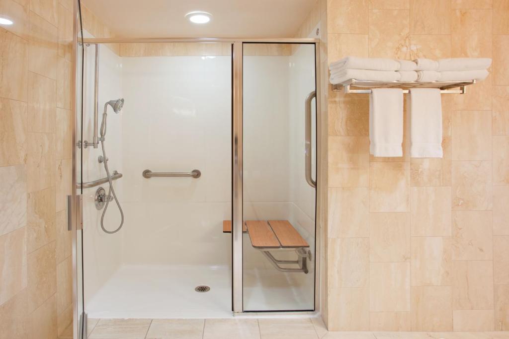 Holiday Inn Express Pensacola Beach an IHG Hotel image 10